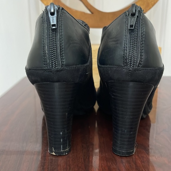 AEROSOLES Faux Leather & Suede Zippered Back Booties - 9 (US) black - Picture 3 of 8
